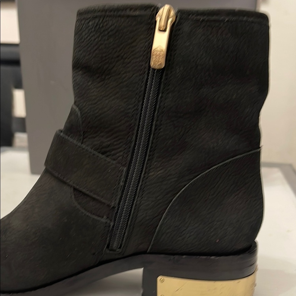 Vince Camuto  Black VO-WYDELL  Boots Womens Size 7 - Picture 5 of 16